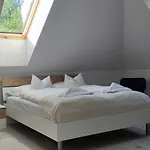Antmann Bor Terasz 3* Balatoncsicsó