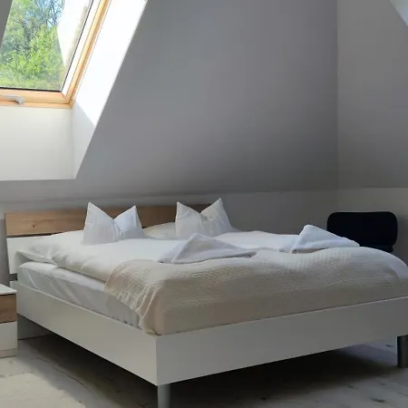 Antmann Bor Terasz Szallas 3* Balatoncsicso
