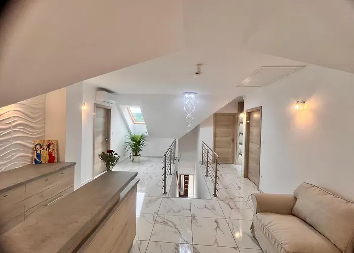 Antmann Bor Terasz Szallas Bed & Breakfast Balatoncsicso