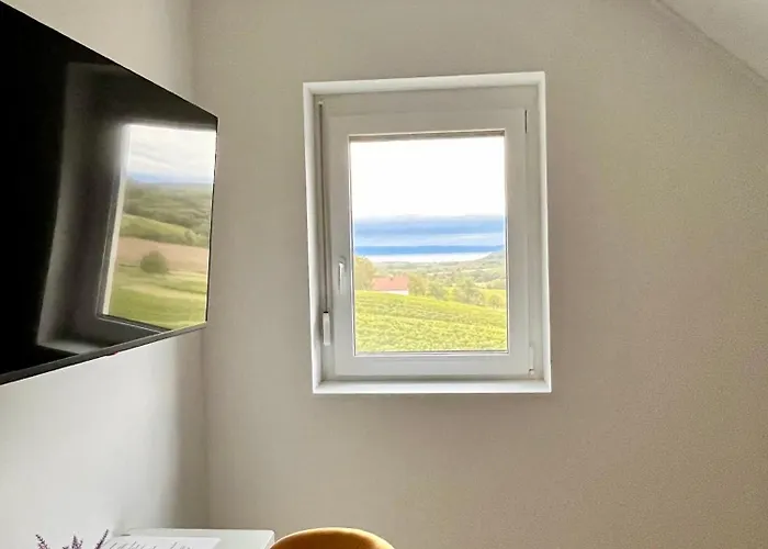 Antmann Bor Terasz Szallas 3* Balatoncsicso