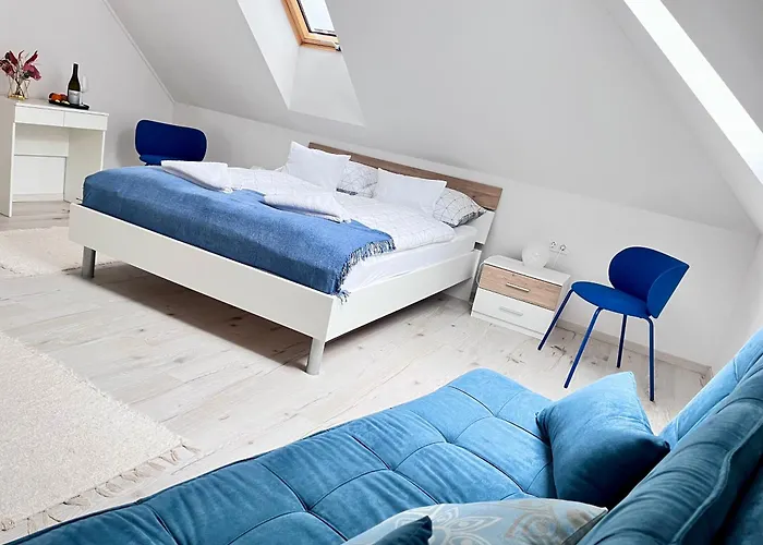 Antmann Bor Terasz Szallas Balatoncsicso